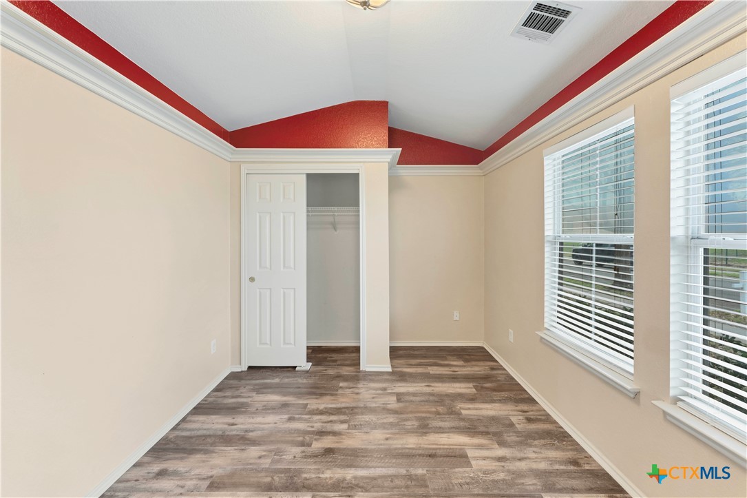 322 Sampson Property Photo 5