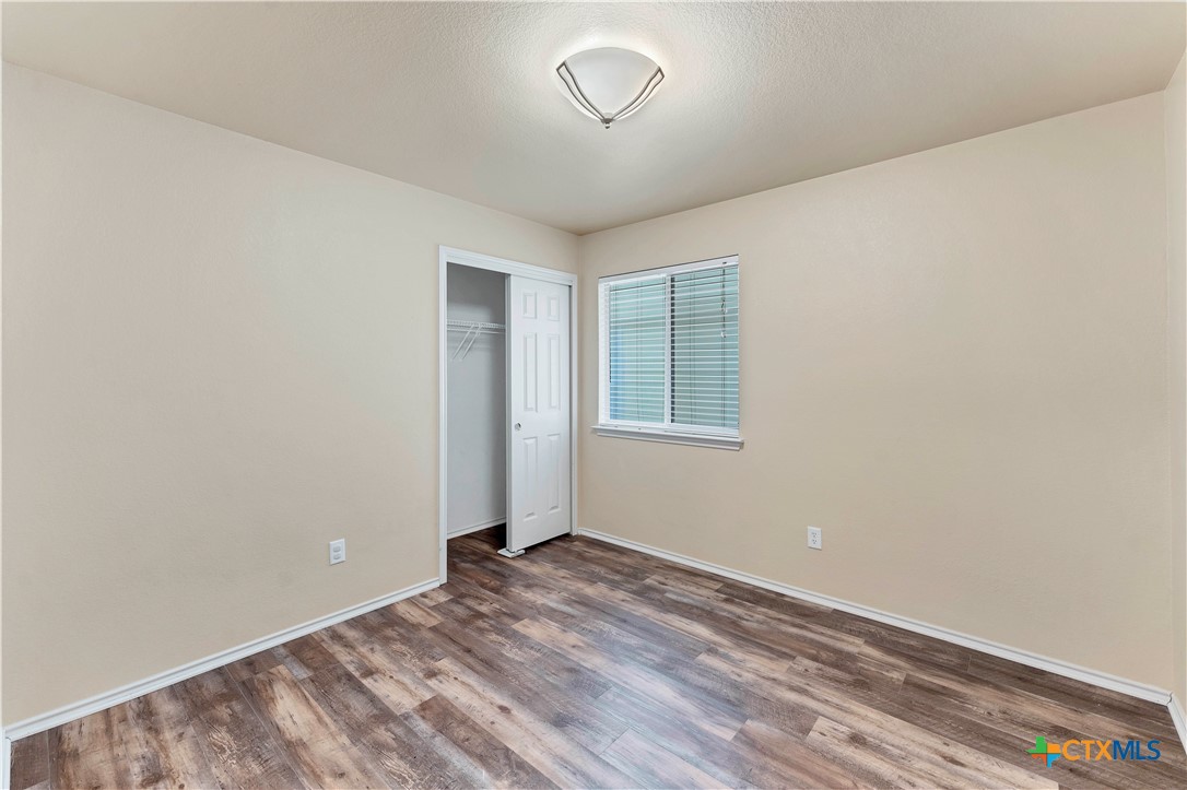 322 Sampson Property Photo 9
