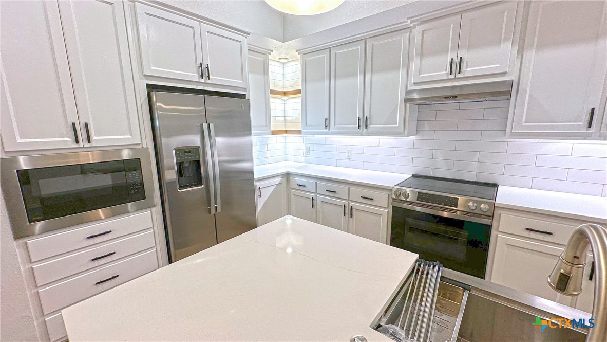 1486 Walker Place Boulevard Property Photo 8