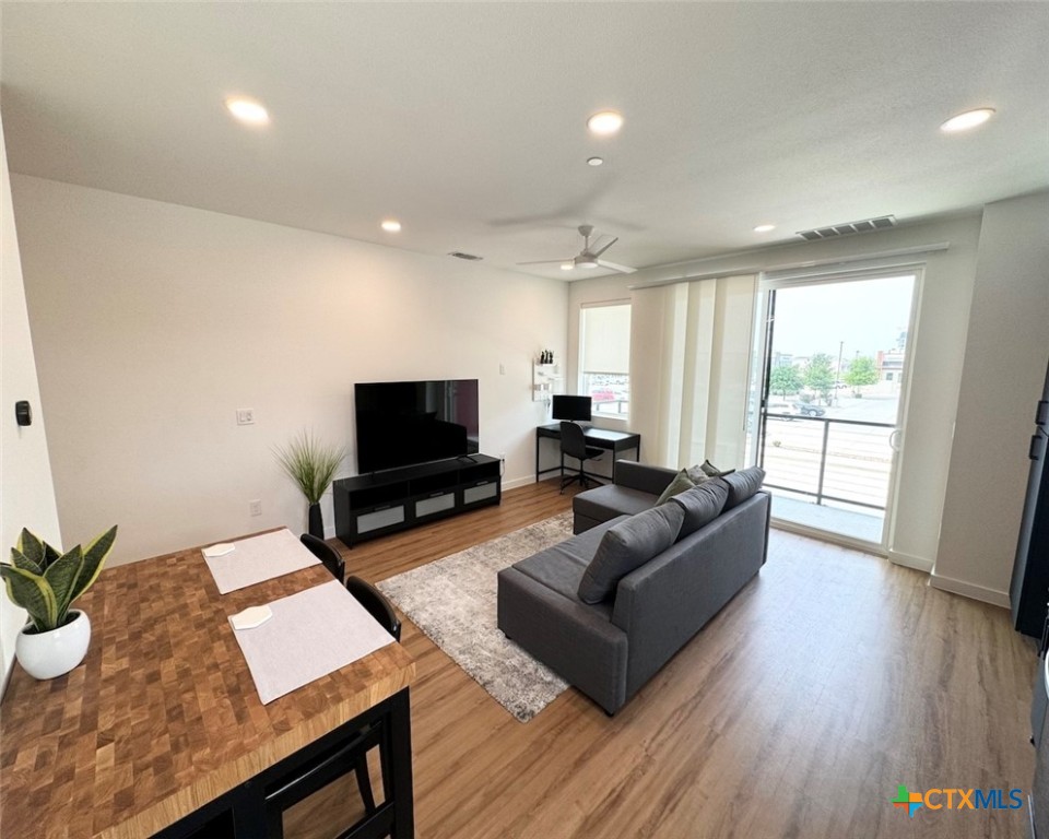 2165 Gabriels Place 1214 Property Photo 4