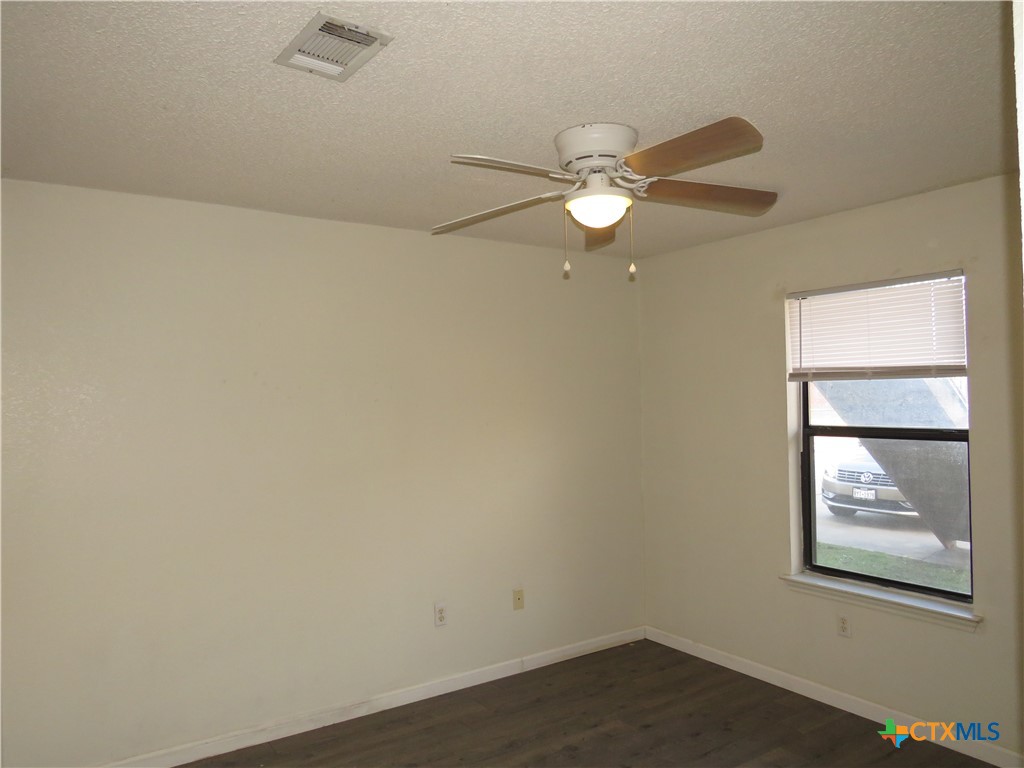 142 Wolf Road A Property Photo 6