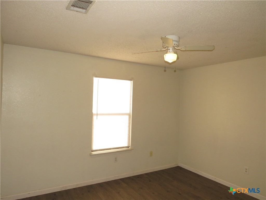 142 Wolf Road A Property Photo 8