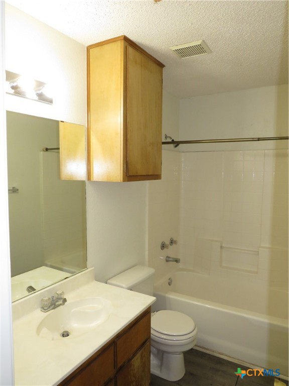 142 Wolf Road A Property Photo 9