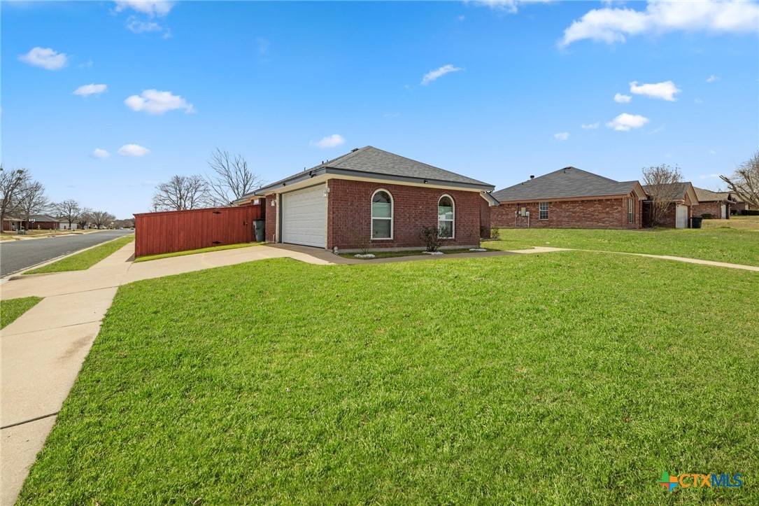 4210 Windwood Drive Property Photo 2