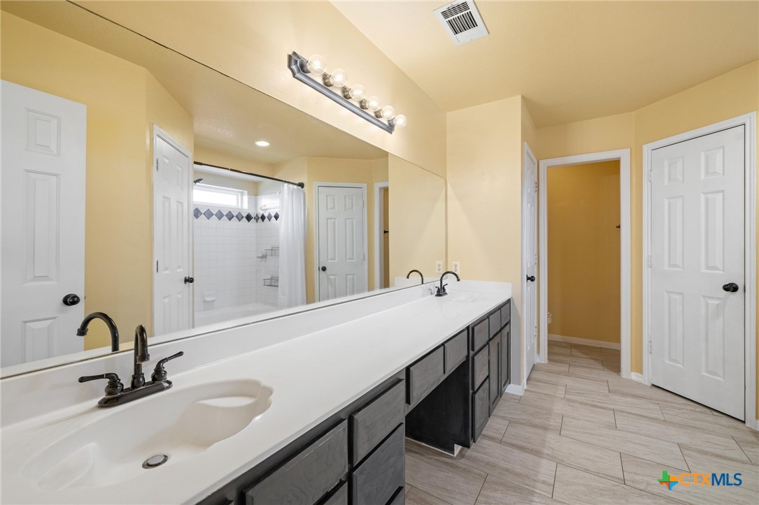 4210 Windwood Drive Property Photo 14
