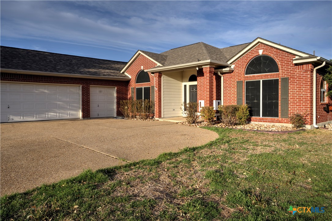 4209 Sunflower Lane Property Photo 1