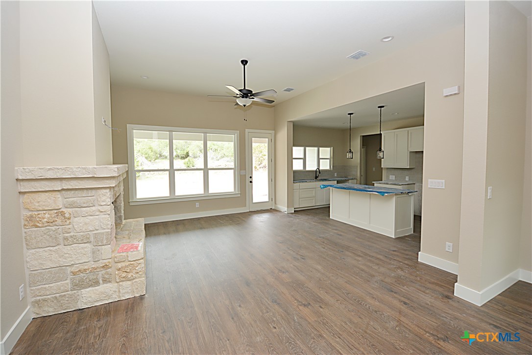 1560 Yaupon Drive Property Photo 3