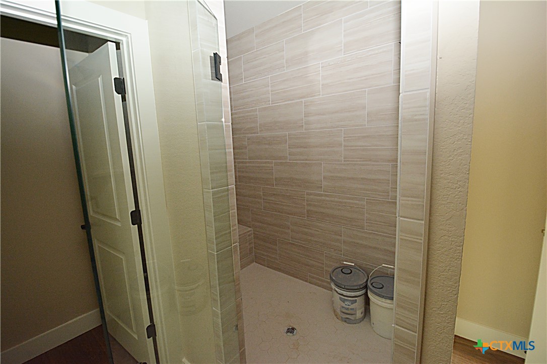 1560 Yaupon Drive Property Photo 9