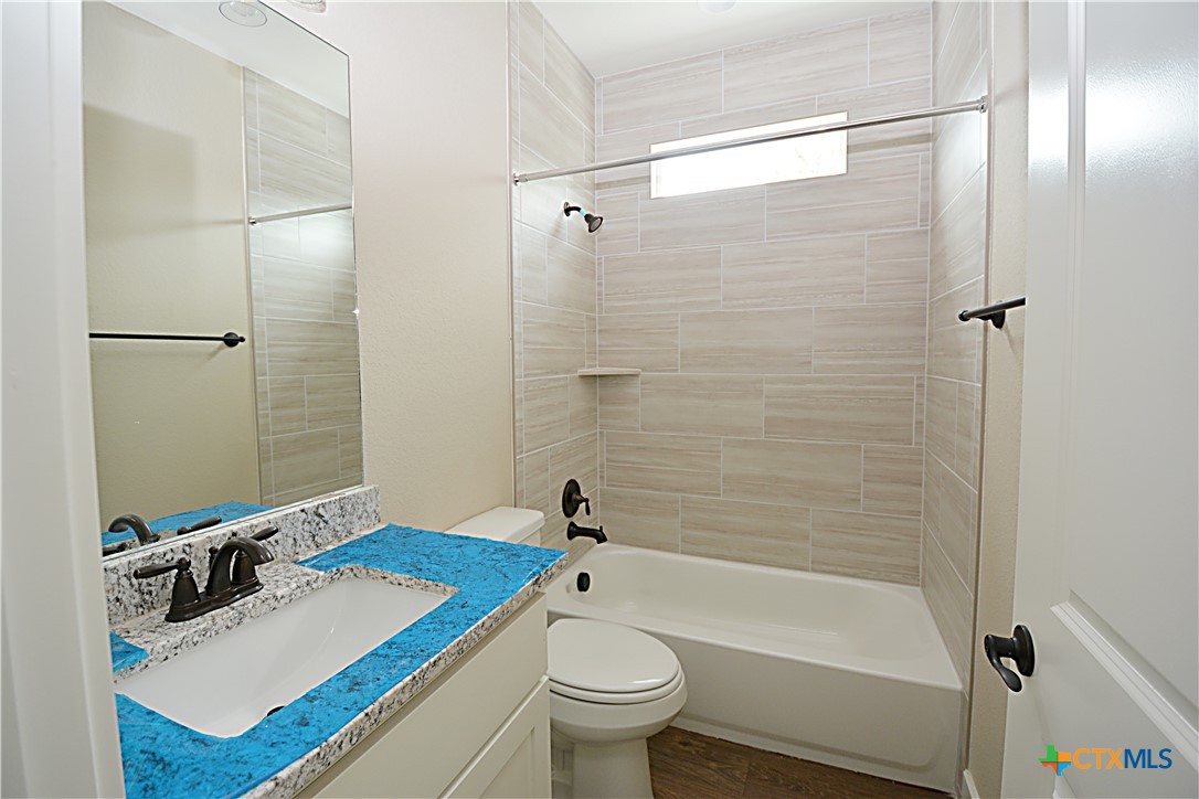 1560 Yaupon Drive Property Photo 11