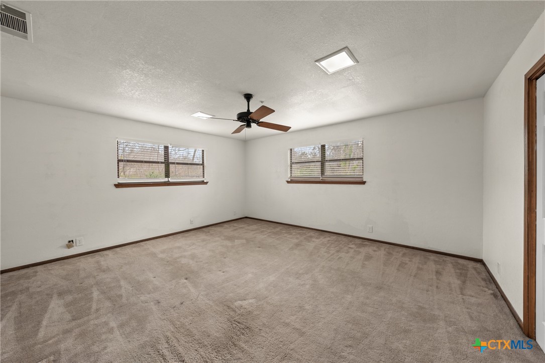 2821 Creek Side Drive Property Photo 32
