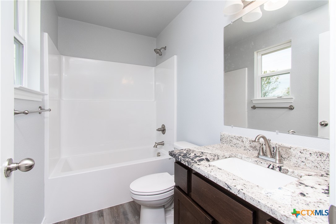 505 Harper Street Property Photo 5