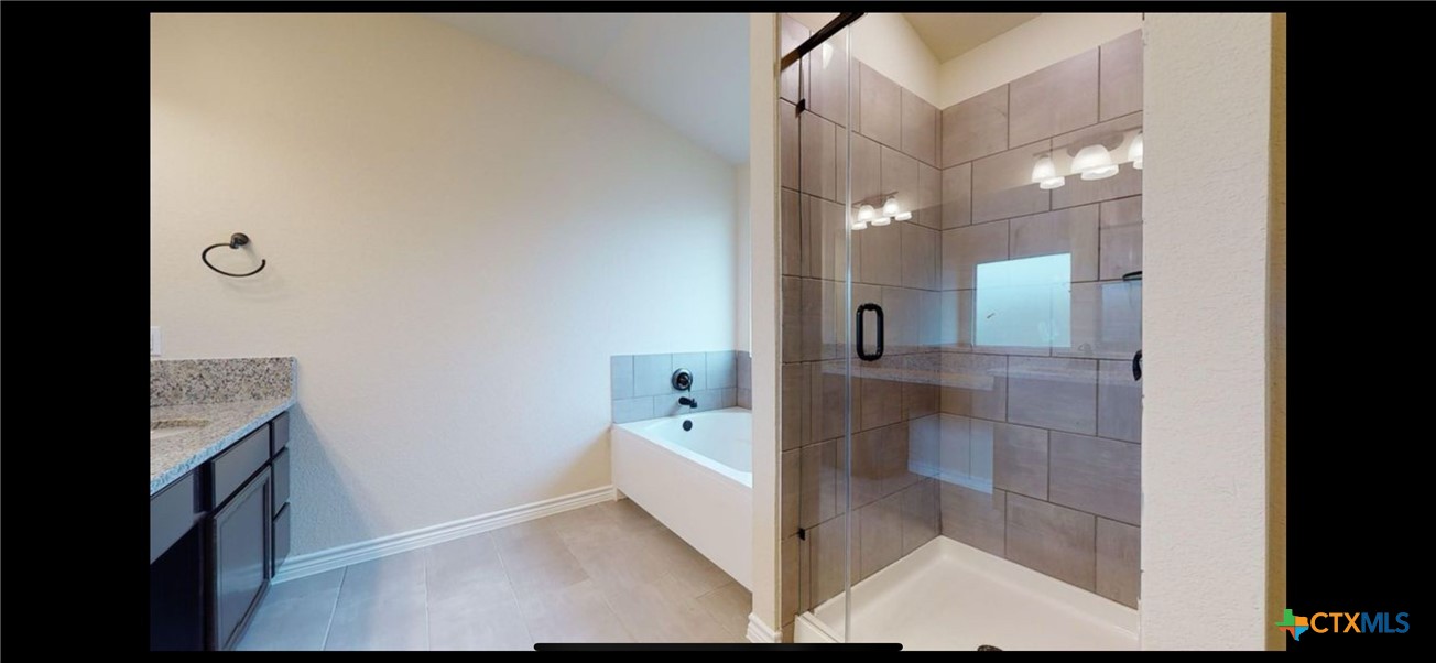 1311 Roma Street Property Photo 5