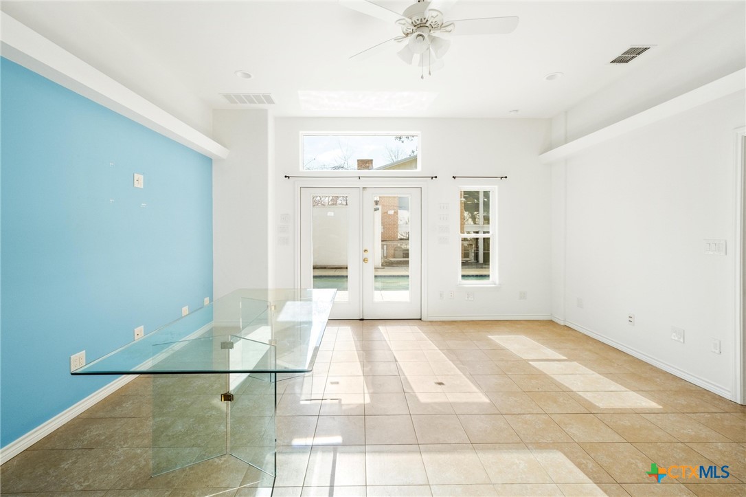 121 Scott Street Property Photo 27