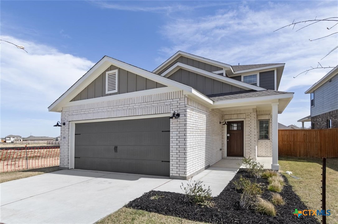 226 James Caird Drive Property Photo