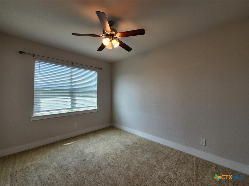 212 Sapphire Property Photo 15