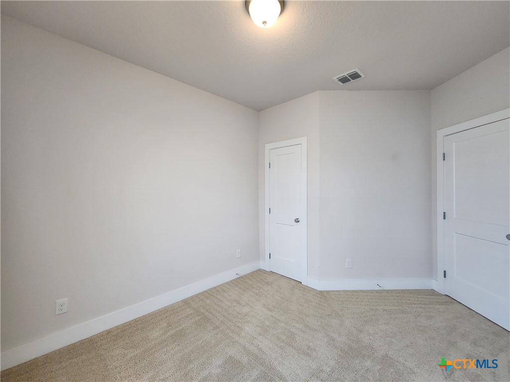 212 Sapphire Property Photo 18