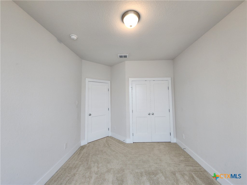 212 Sapphire Property Photo 22