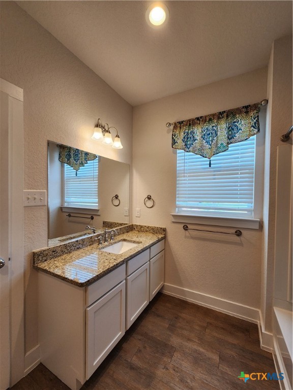 212 Sapphire Property Photo 25