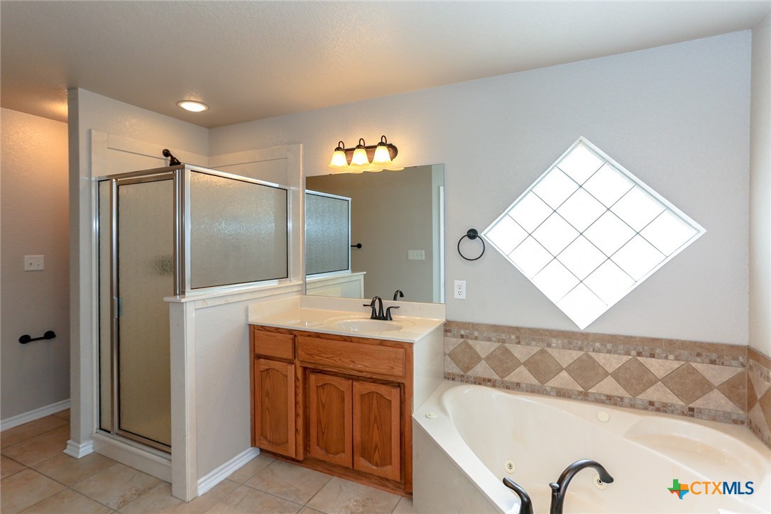 4812 Hammerstone Trail Property Photo 31