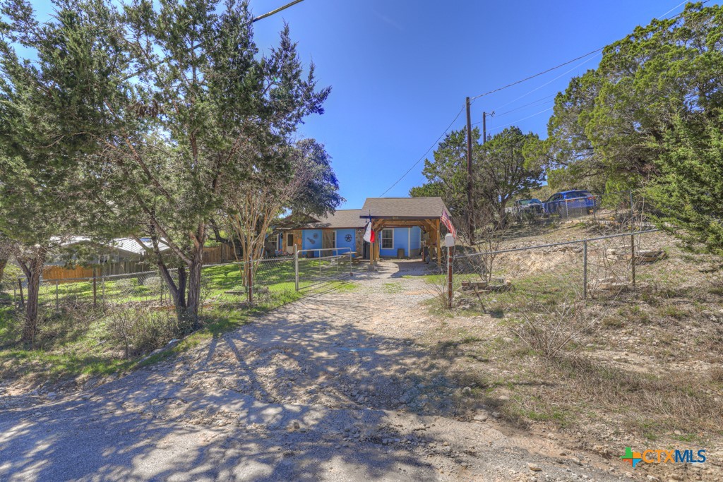1069 Trail Pass Drive Property Photo 24