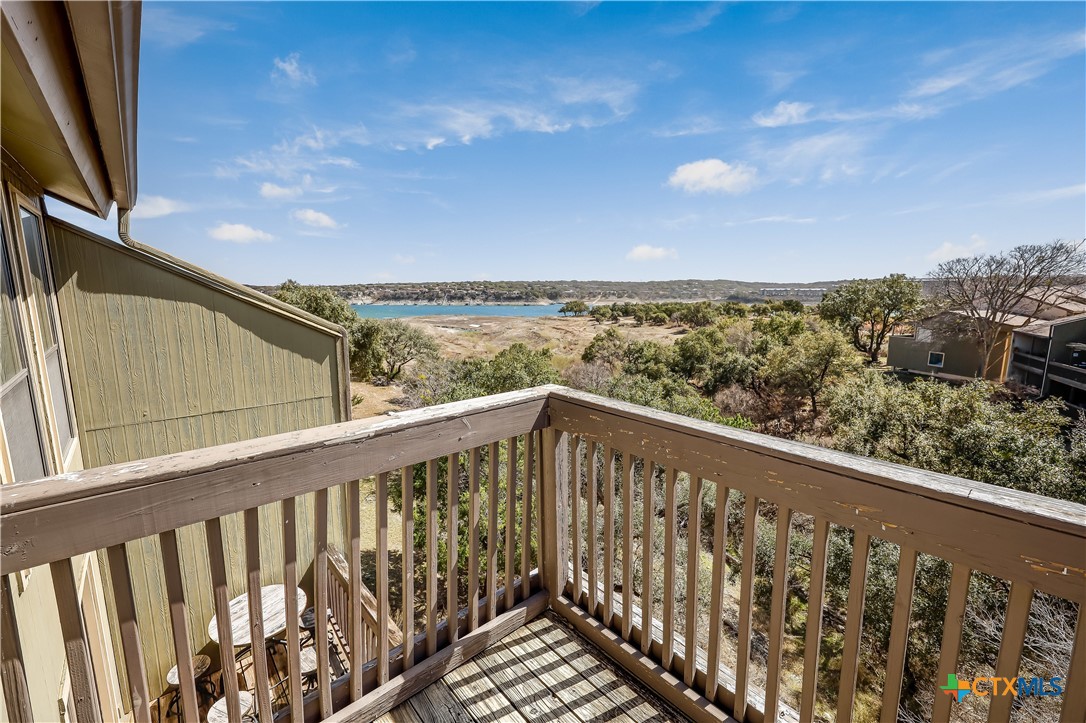 171 Comanche Point Property Photo 23