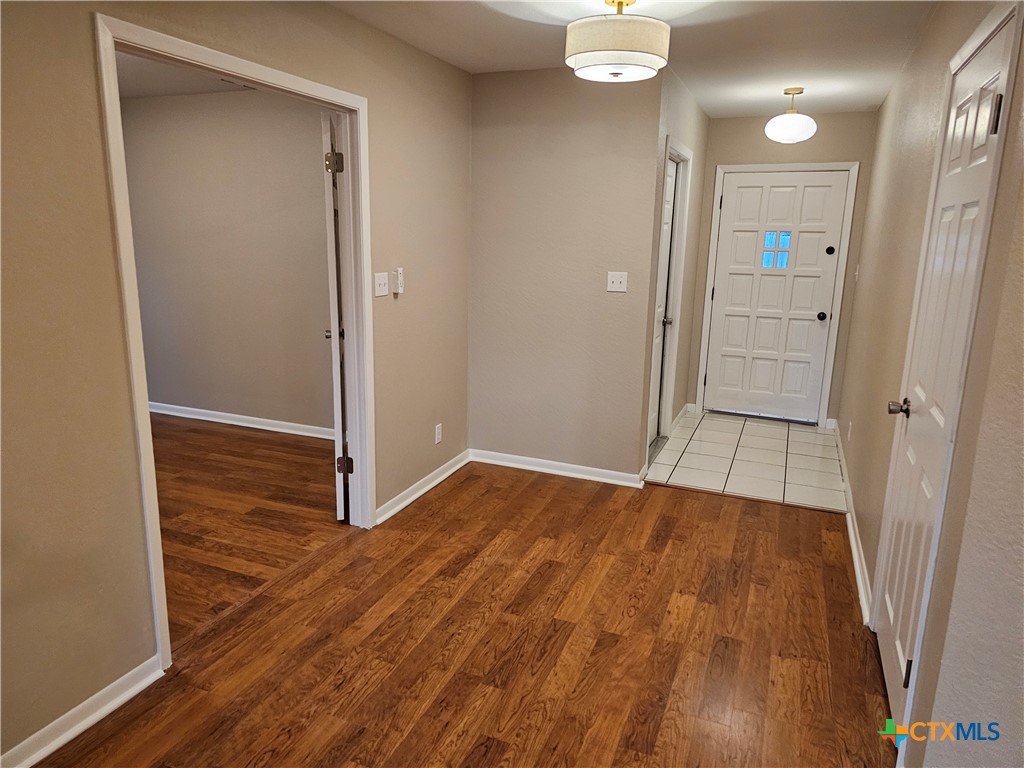 305 Shiloh Drive Property Photo 5