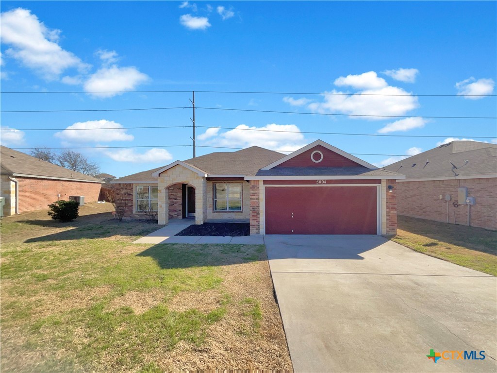5004 Imperial Eagle Drive Property Photo