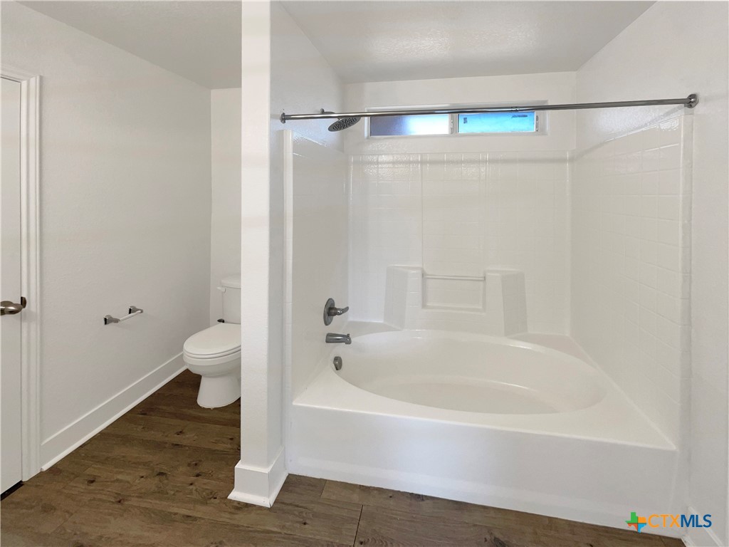 5004 Imperial Eagle Drive Property Photo 12
