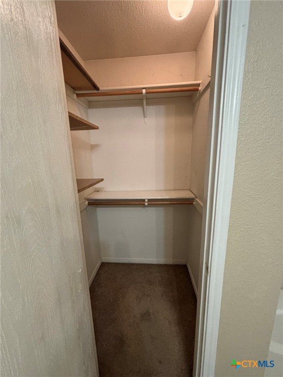 5909 Medina Drive Property Photo 6