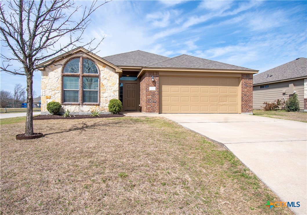 1020 Roanoke Drive Property Photo