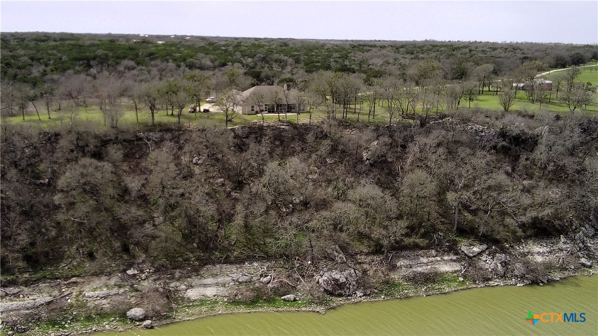 17452 Deer Ridge Road Property Photo 4