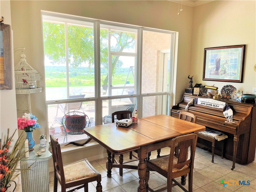 17452 Deer Ridge Road Property Photo 22