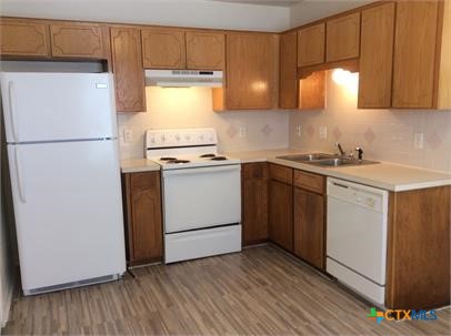 1405 Van Zanten Court Property Photo 2