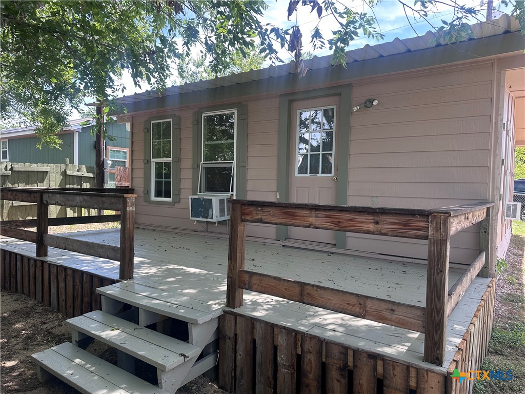 104 S 2nd Street Property Photo 1