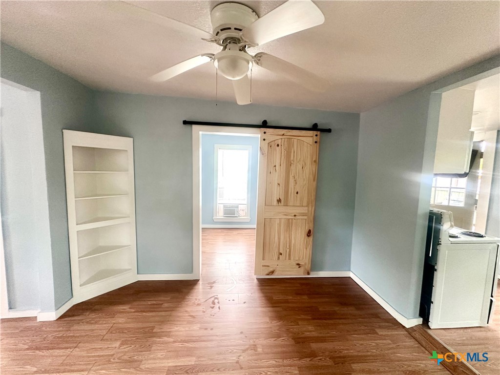 104 S 2nd Street Property Photo 8