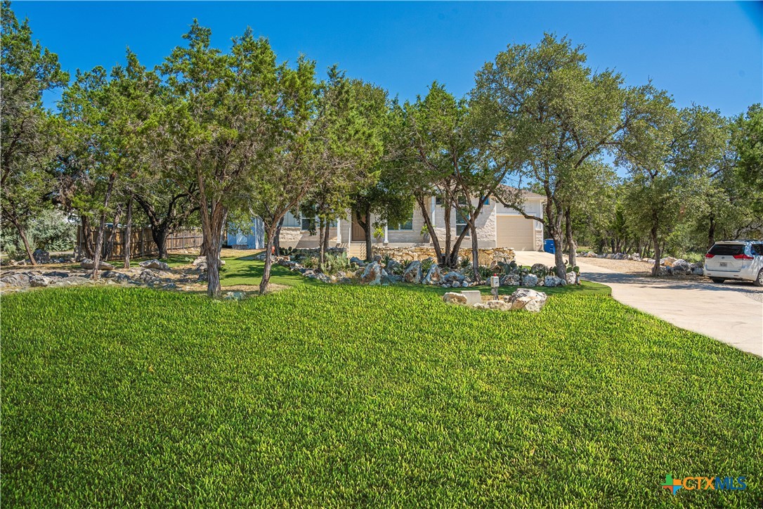 1424 Estate Drive Property Photo 4