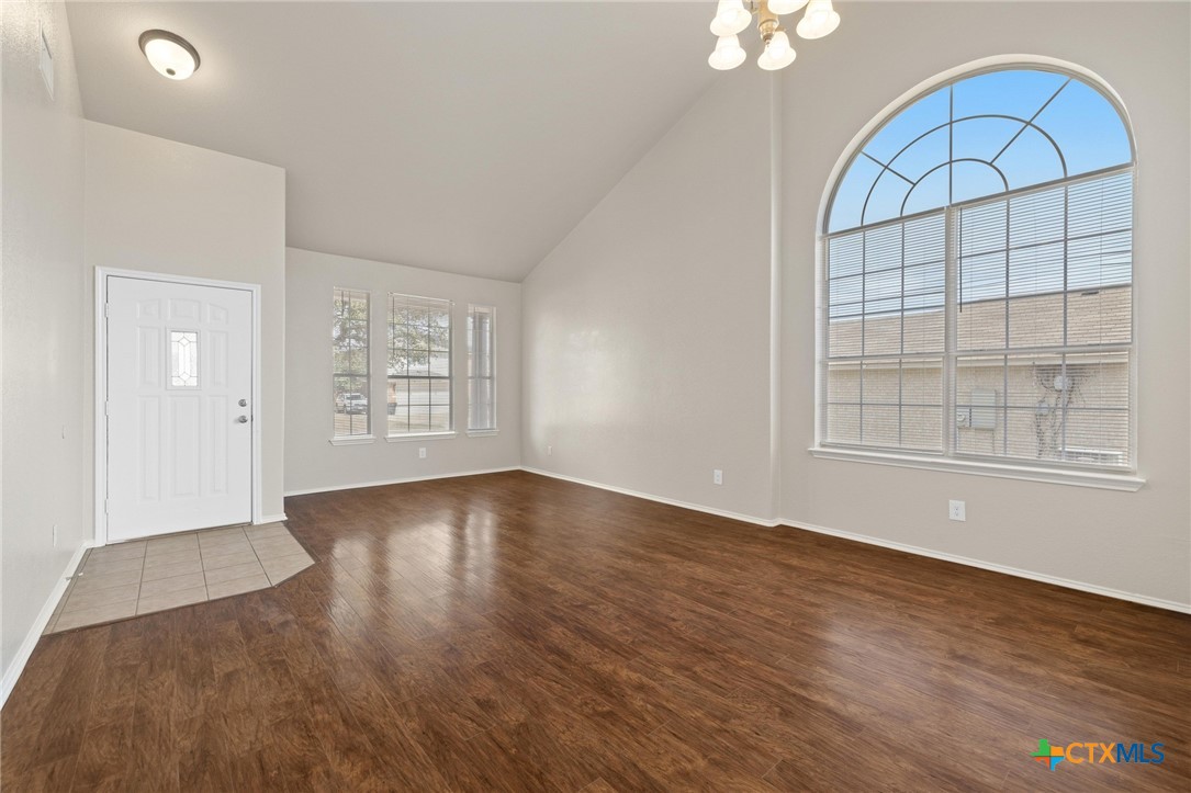 5804 Drystone Lane Property Photo 6