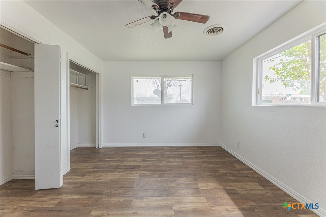 1129 Chippendale Drive Property Photo 28