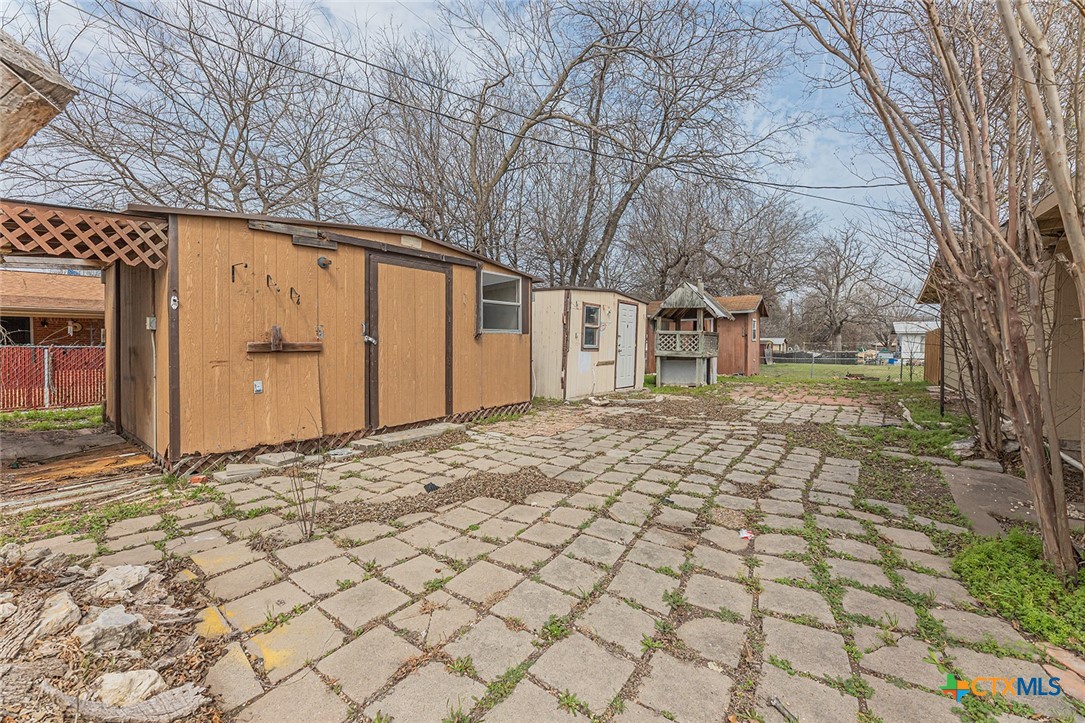 1129 Chippendale Drive Property Photo 33