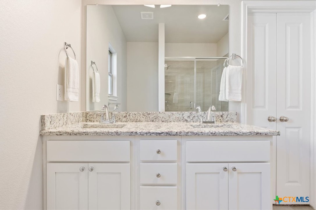 7526 Tabletop Lane Property Photo 15