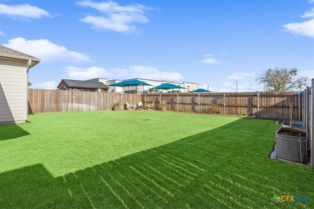 7526 Tabletop Lane Property Photo 23
