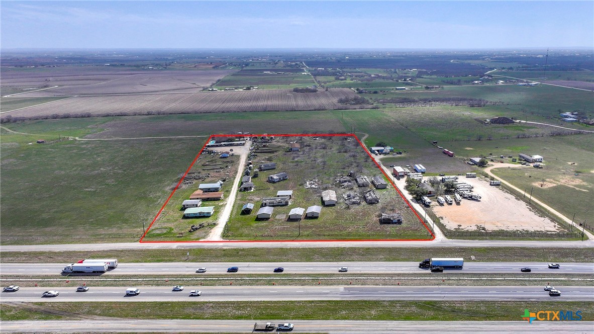 8205 W Interstate 10 Property Photo 1