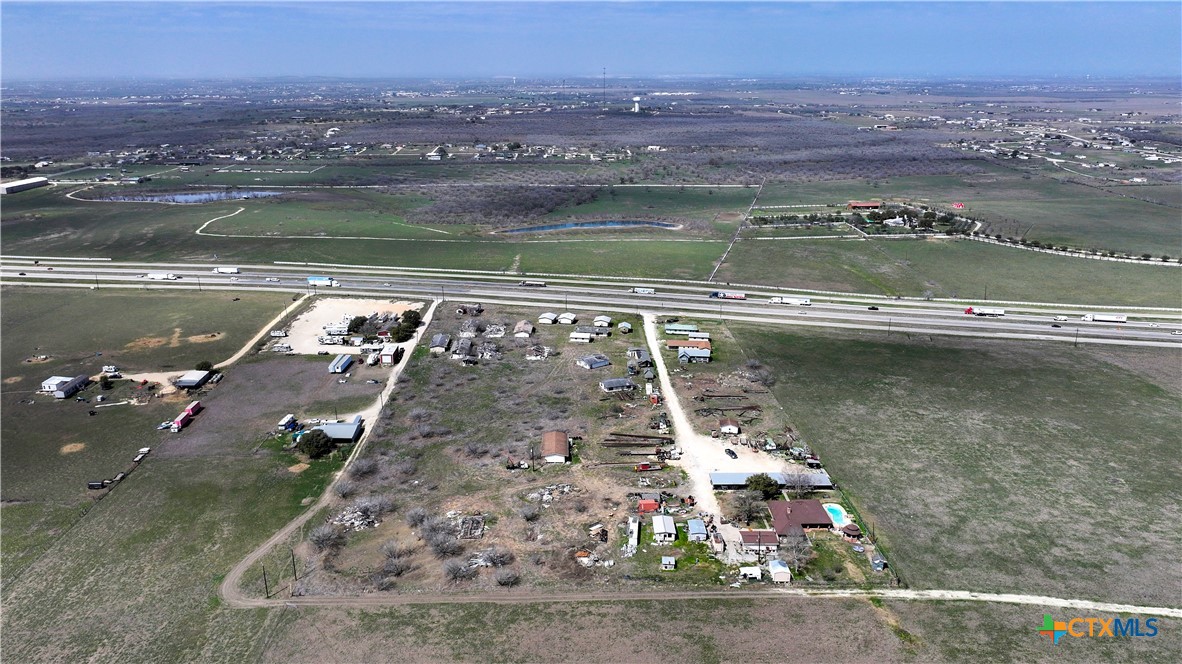 8205 W Interstate 10 Property Photo 11