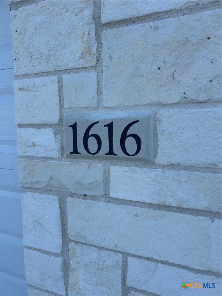 1616 Pima Trail Property Photo 4