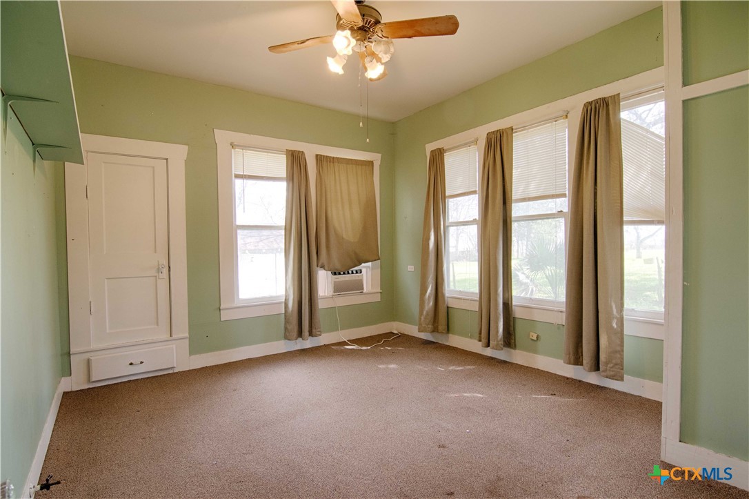 106 Lay Street Property Photo 11