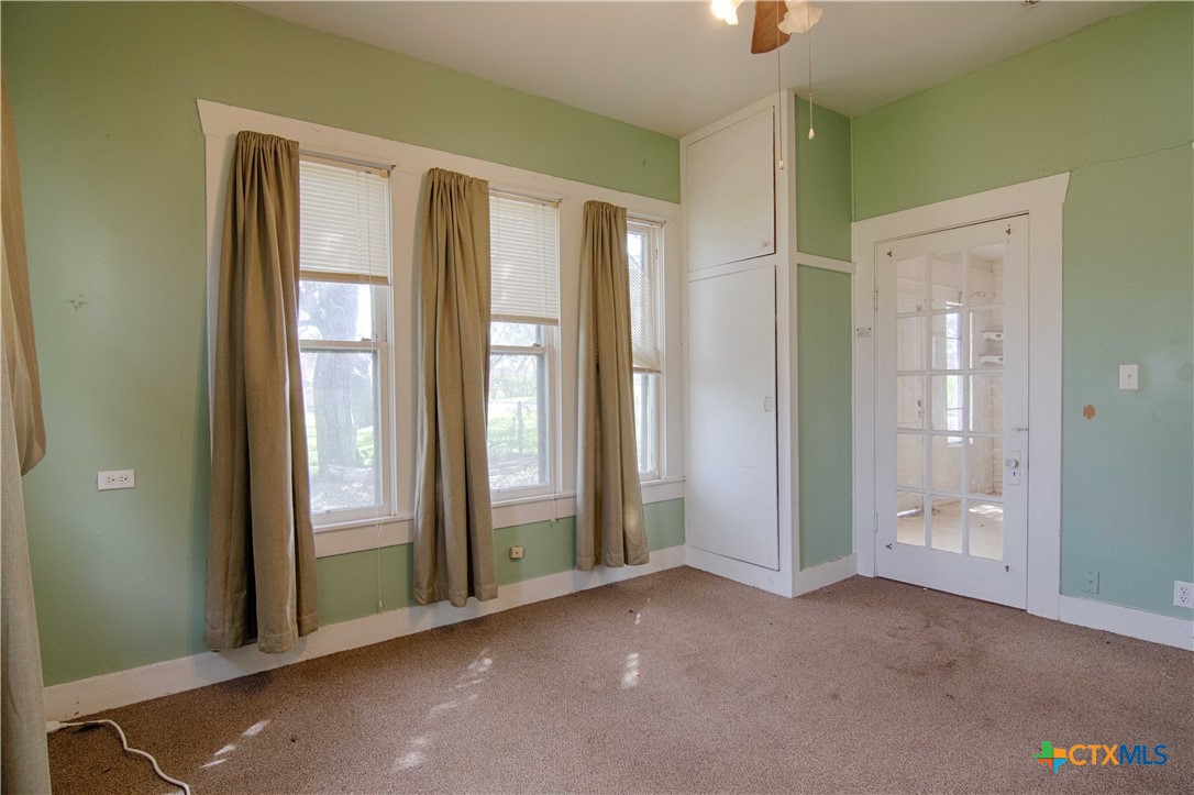 106 Lay Street Property Photo 12
