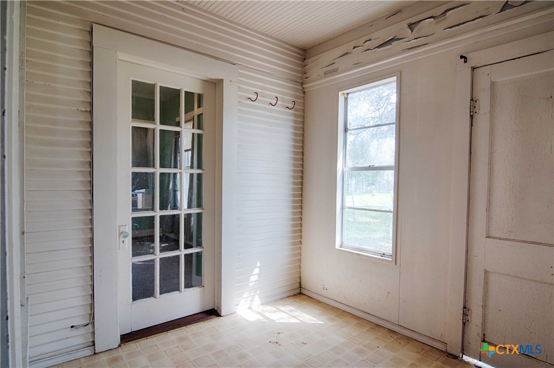 106 Lay Street Property Photo 23