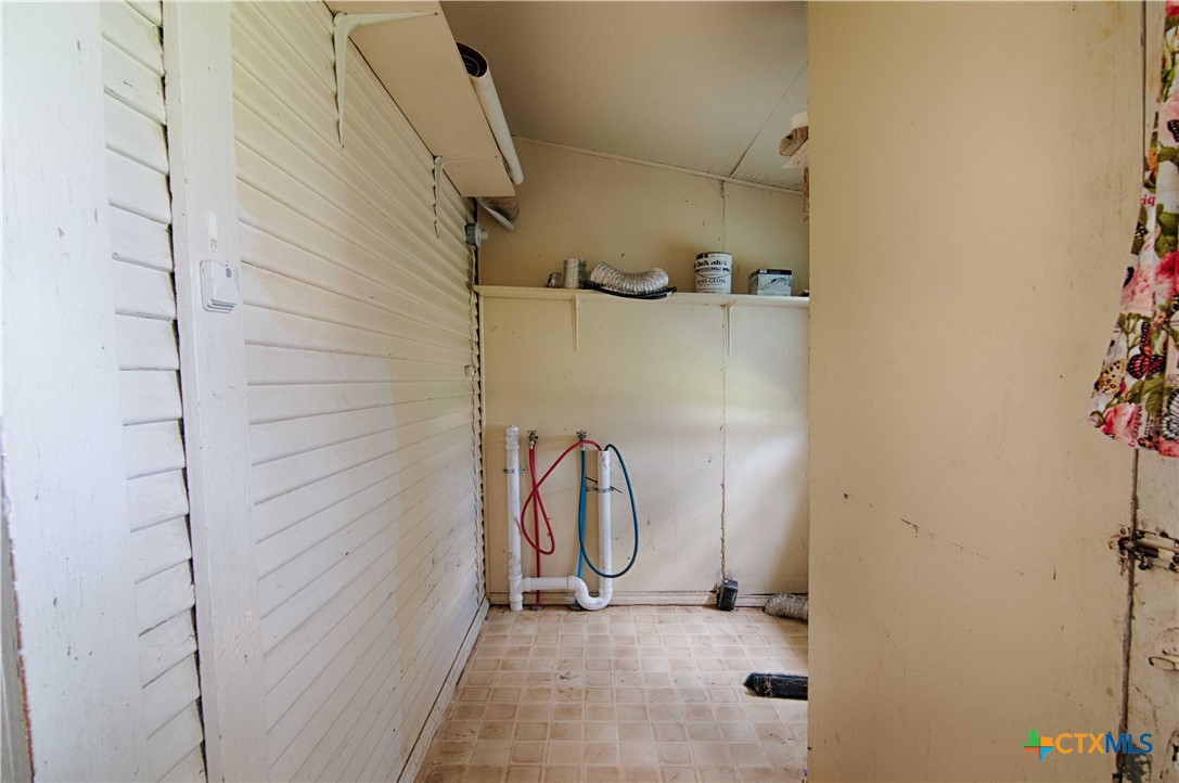 106 Lay Street Property Photo 24