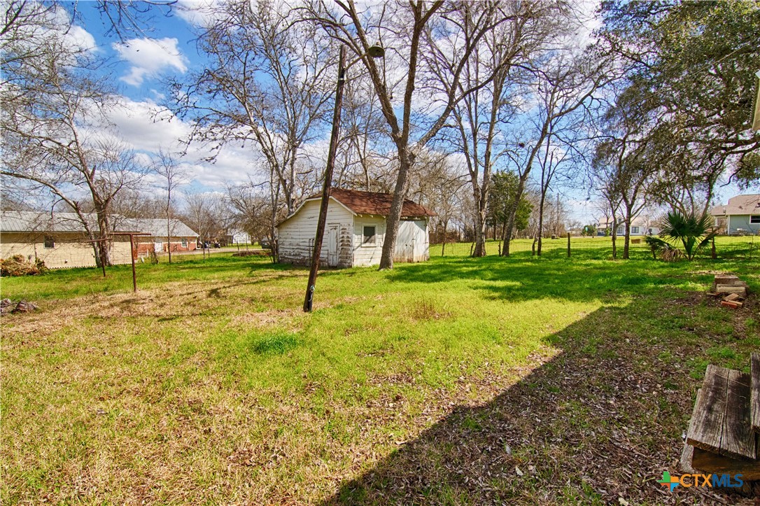 106 Lay Street Property Photo 25