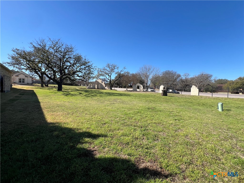 3003 Legend Oaks Boulevard Property Photo 6